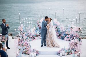Весілля в Одесі на березі моря